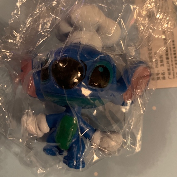 Blue and Gold Action Figure - Picture 3 of 4